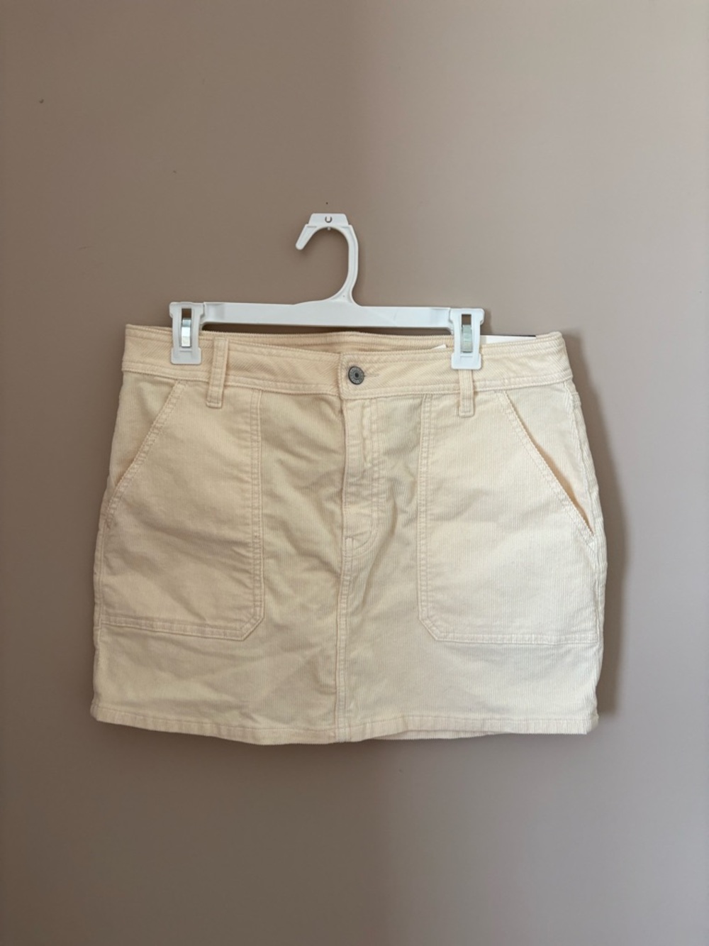 American Eagle NWTS Cream High Rise Corduroy Mini Skirt - Women size 12 - Picture 5 of 9